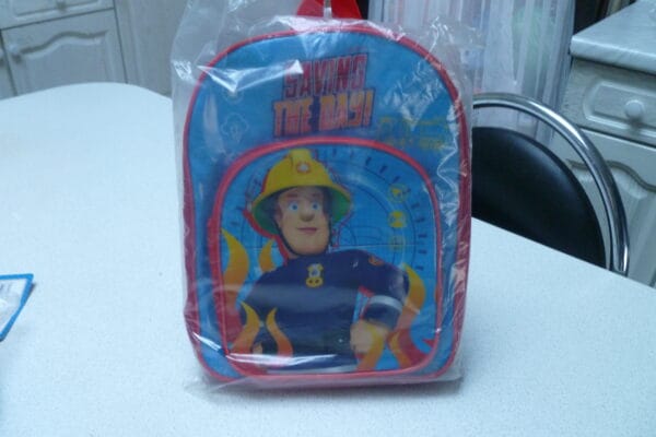 Sam de brandweer man rugzak sam001033 red 31x25cm 1 groot vak en voorzakje