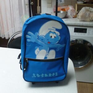Smurfen trolley 33x24cm 1 hoofvak en van vooraan een kleine vakje