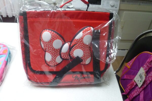 Minnie Mouse boekentasMI602147 33X28CM