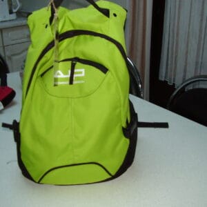 Body Pack rugzak felle groen 43x30x17cm 1 grootvak en opzij een zakje voor een flesje water