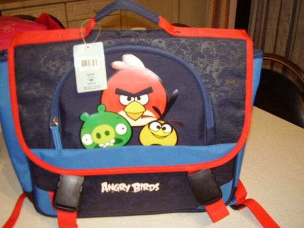 Angry Birds boekentas 39x36x14.50cm 2grote vakken