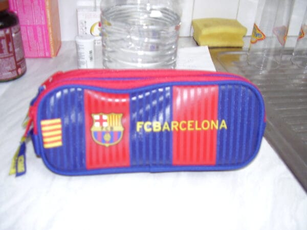 Barcelona pennezak ref 811525513 2 ritsen met brede strepen 22x9x5cm
