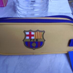 Barcelona pennezak ref 811562513 2 ritsen FCB 22x9cm geel