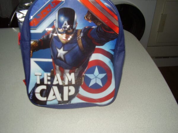 Avengers rugzak TEAM CAP ref66115 31x28cm