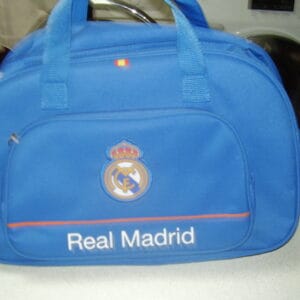 Real Madrid blauwe sportzak 40x23x18cm 1 groot vak en van voren een klein vakjes