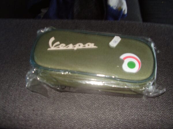 Vespa pennebox groen