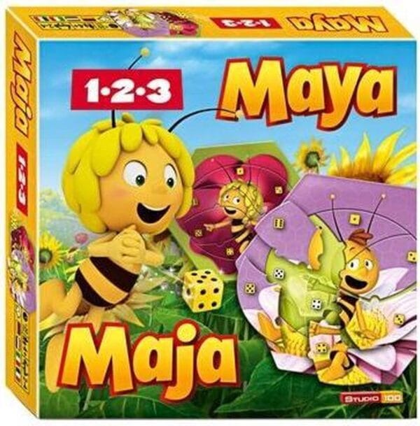 Maya De Bije 1.2.3 spel Studio 100 Spel Maya de Bij: 1-2-3. De klungelige Willy heeft alle schilderijen die Ben van zijn vriendjes heeft gemaakt, door elkaar gegooid. Nu heeft hij jouw hulp nodig om alle delen weer op hun plaats te krijgen voordat Ben er iets van merkt. Laat de dobbelstenen rollen en zoek zoveel mogelijk schilderijen van Maya en haar vriendjes bijeen. Inhoud: 6 schilderijlijsten, 26 figuurdelen, 4 dobbelstenen, spelregels. Voor 2–4 spelers. Geschikt voor kinderen vanaf 4 jaar.