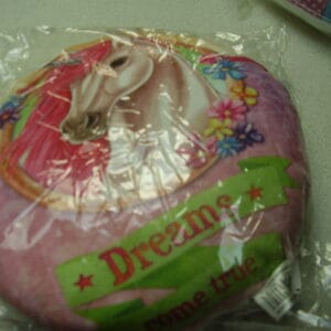 Paard rond kussen 27x26cm DREAMS roos