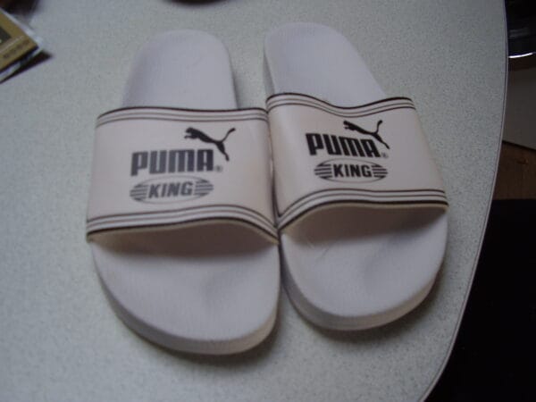 Puma pantolles wit maat 47