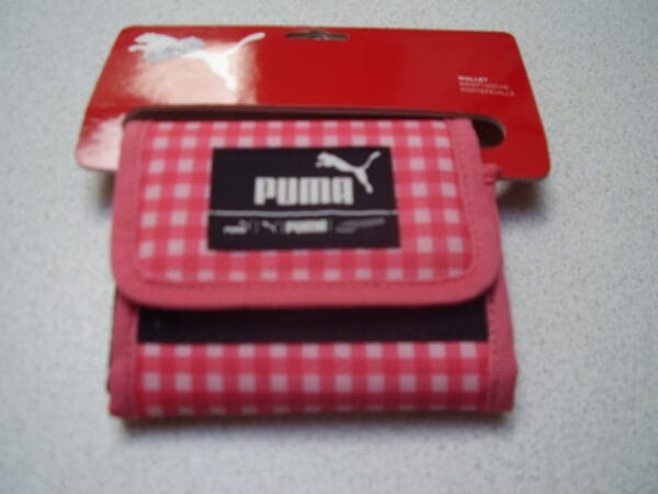 Puma portefeuille 12.50x10.50cm een vakje voor kleine geld en vakje kaart en groot vak