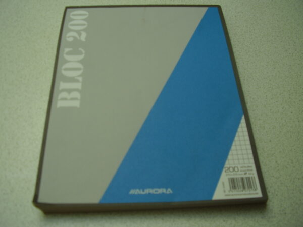 Aurora 200 vellen 210x270mm 43gr en kleine ruitjes