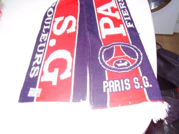 Paris germain sjaal