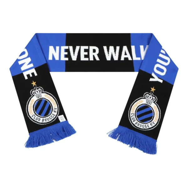 You'll never walk alone, Wonderwall en nog zoveel meer. Met deze sjaal ben je helemaal klaar om alle liedjes luidkeels in het stadion mee te zingen.